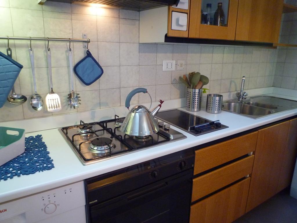 The Frog'S Hideaway Apartment โบโลญญา ภายนอก รูปภาพ