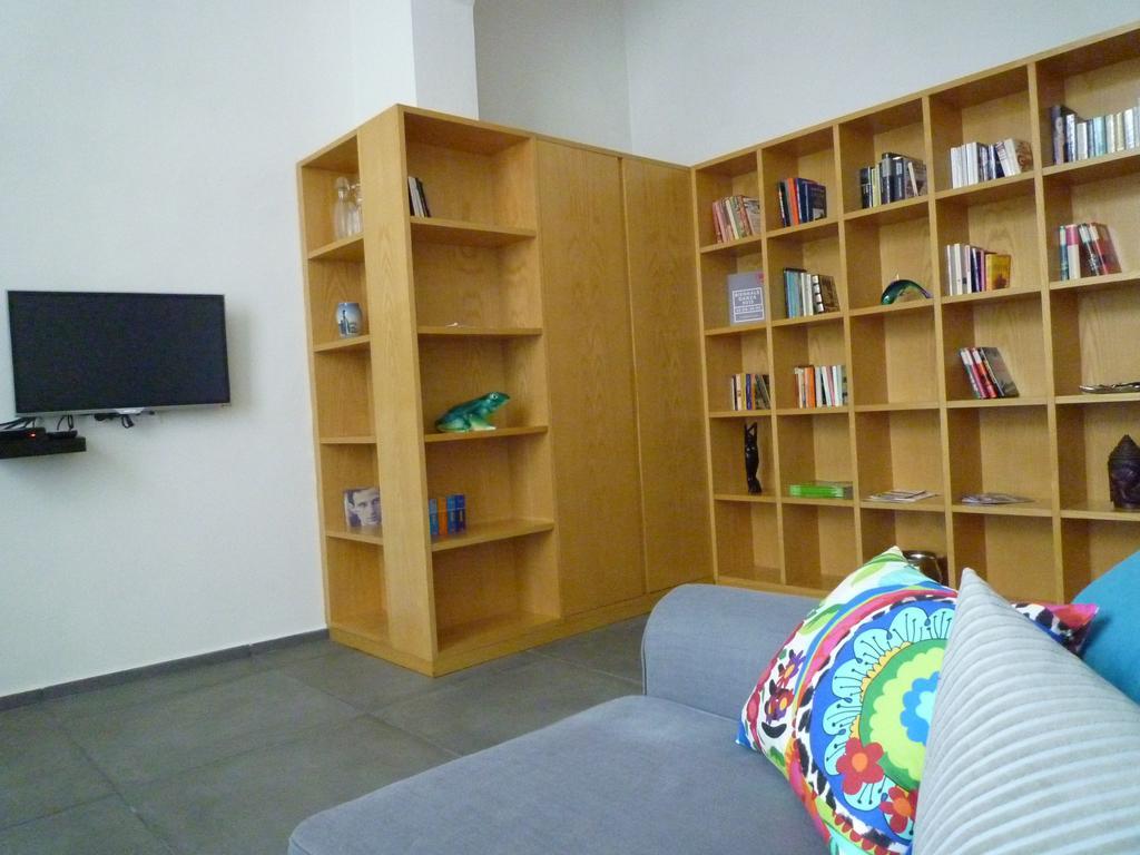 The Frog'S Hideaway Apartment โบโลญญา ภายนอก รูปภาพ